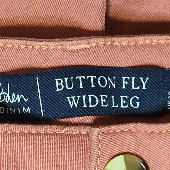 Boden Women's Plus Size Horn Button Wide Leg Crop Jeans in Dusty Rose - 16/18 - Picture 4 of 4